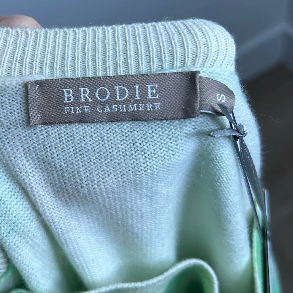 NWT Brodie Cashmere 100% Cashmere Green Tie Dye Multicolor Pullover Sweater